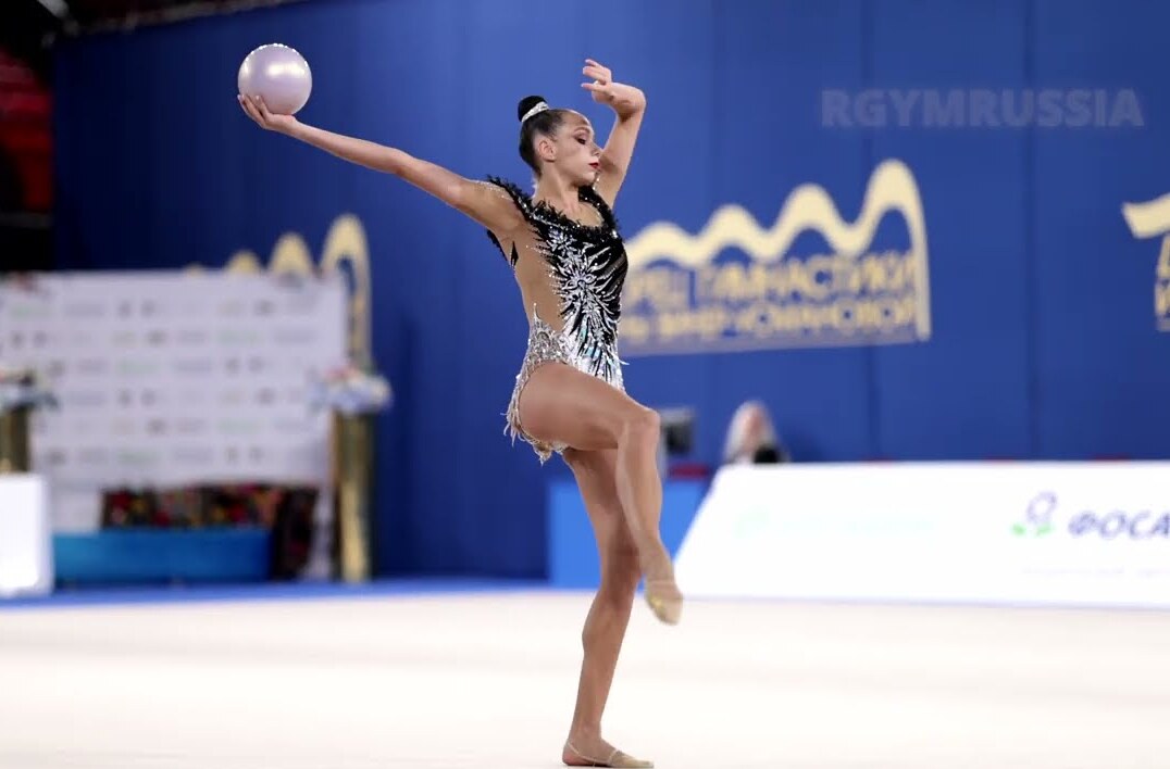 Анастасия Гузенкова – пятикратная чемпионка России по гимнастике, завершившая карьеру в 21 год