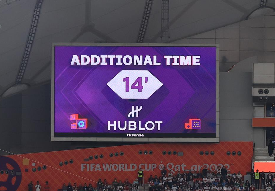 Судьи добавили почти час на ЧМ-2022. Так ФИФА готовит футбол к чистому времени или тайм-аутам?
