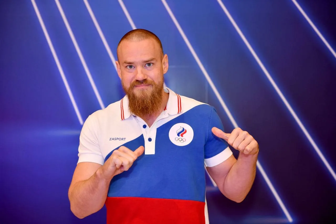 Кузнецов: хочу найти того, кто сможет мне заплести косы в бороде