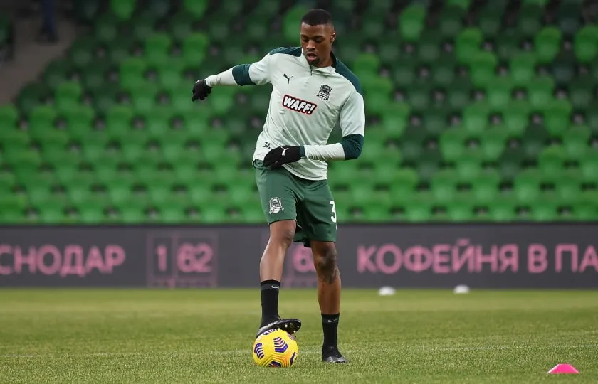 Амбруаз Ойонго рассказал, как перенёс операцию на колене
