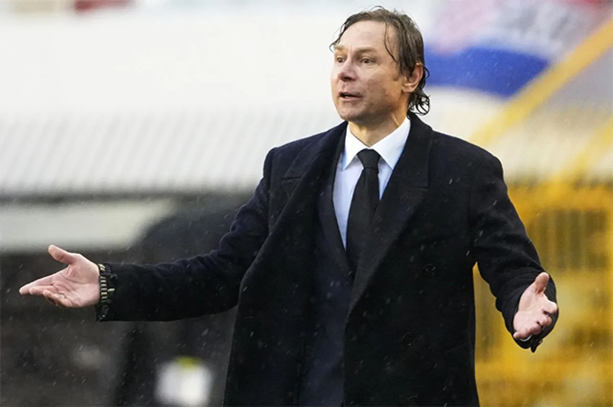 Валерий Карпин