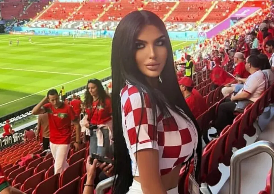 Болельщица их Хорватии