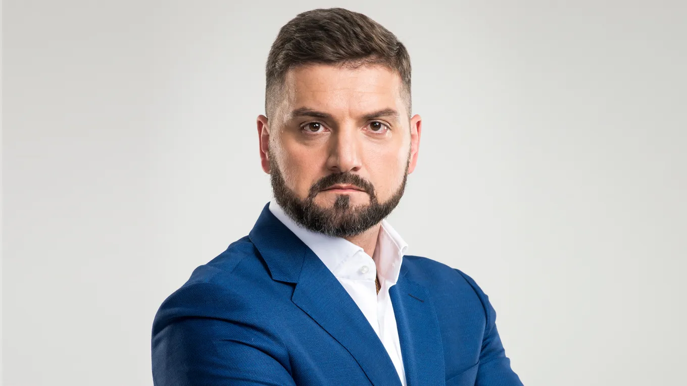 Дмитрий Сергеев
