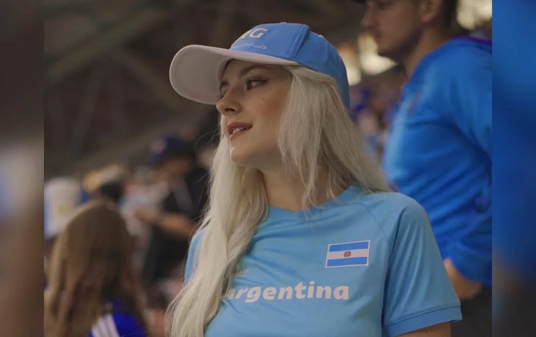 Стримерша Ева Элфи