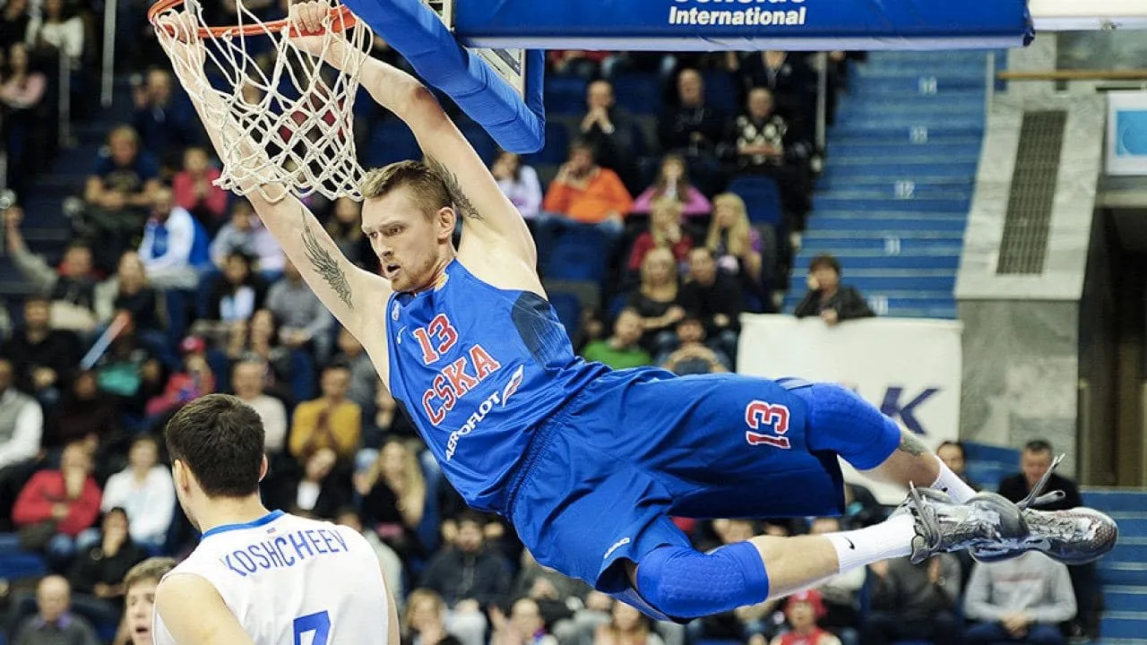 Иван Лазарев
