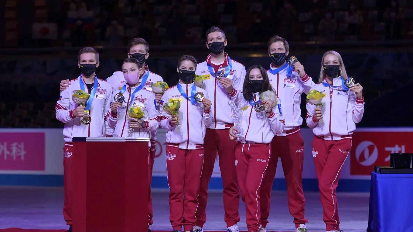 Сборная России после победы на командном чемпионате 2021