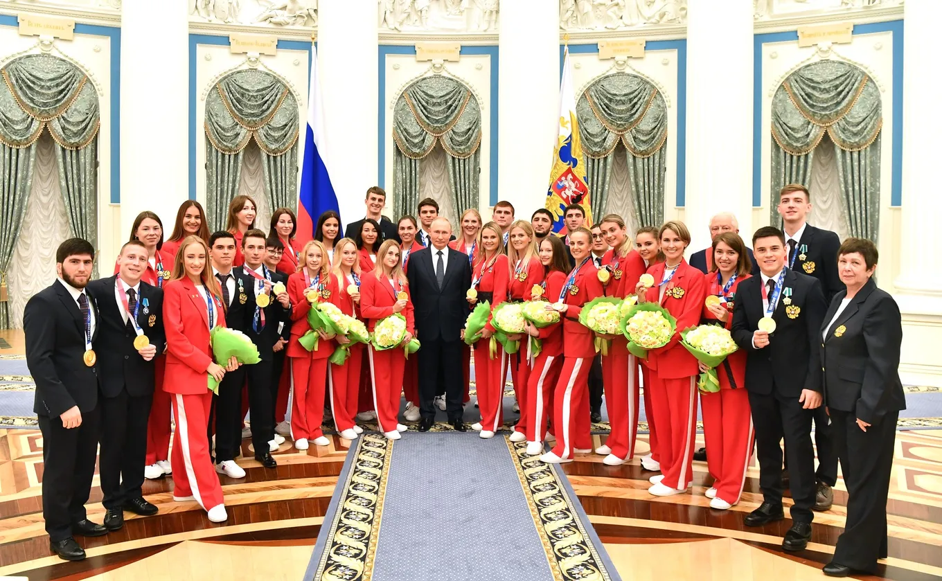 Владимир Путин со спортсменами