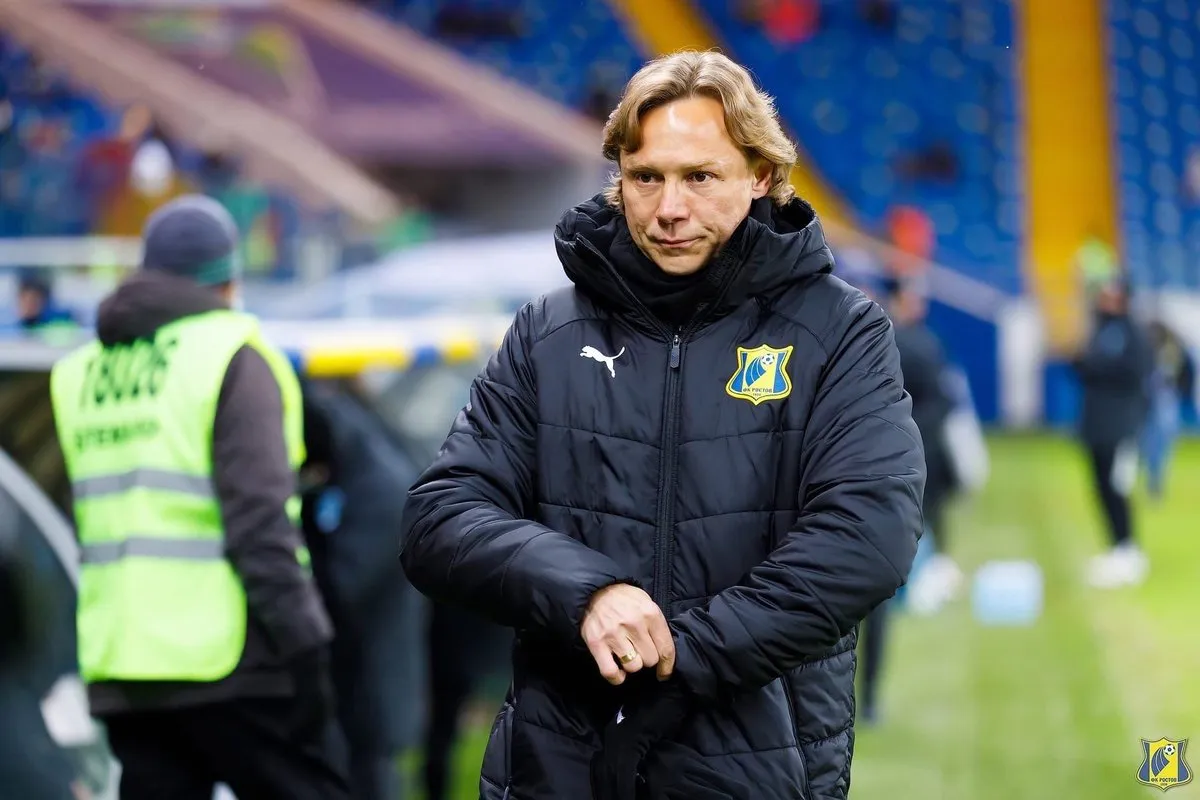 Валерий Карпин