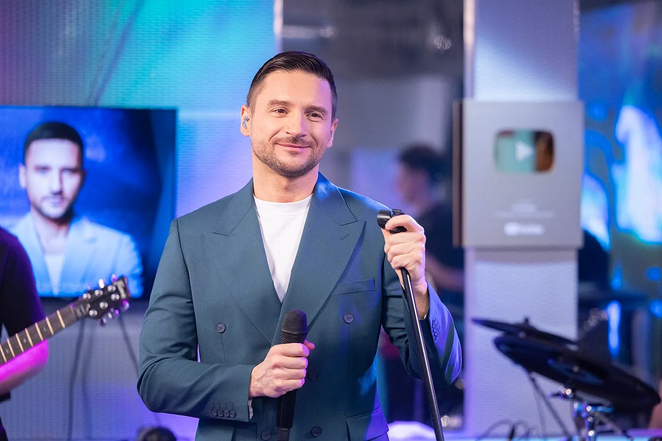 Сергей Лазарев