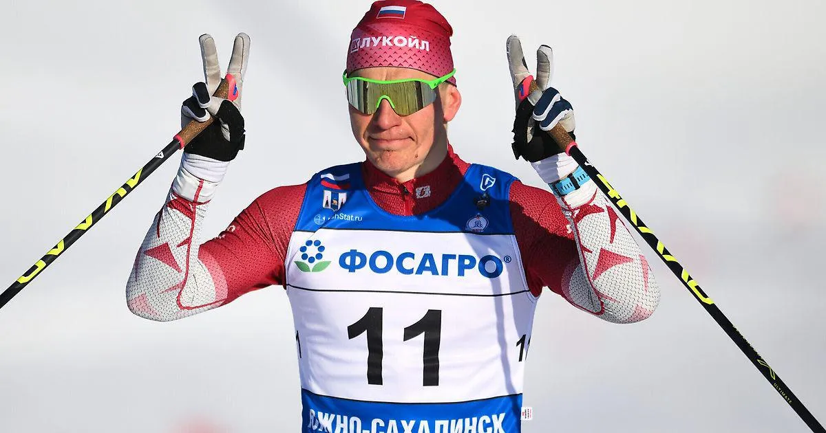 Лыжник Александр Большунов