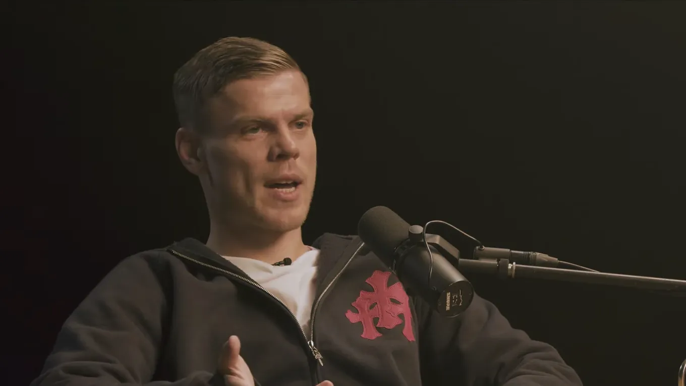 Александр Кокорин