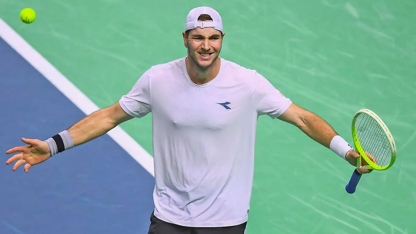 Уго Карабелли – Штруфф прогноз и ставки на матч ATP US Open 1 сентября 2026 года