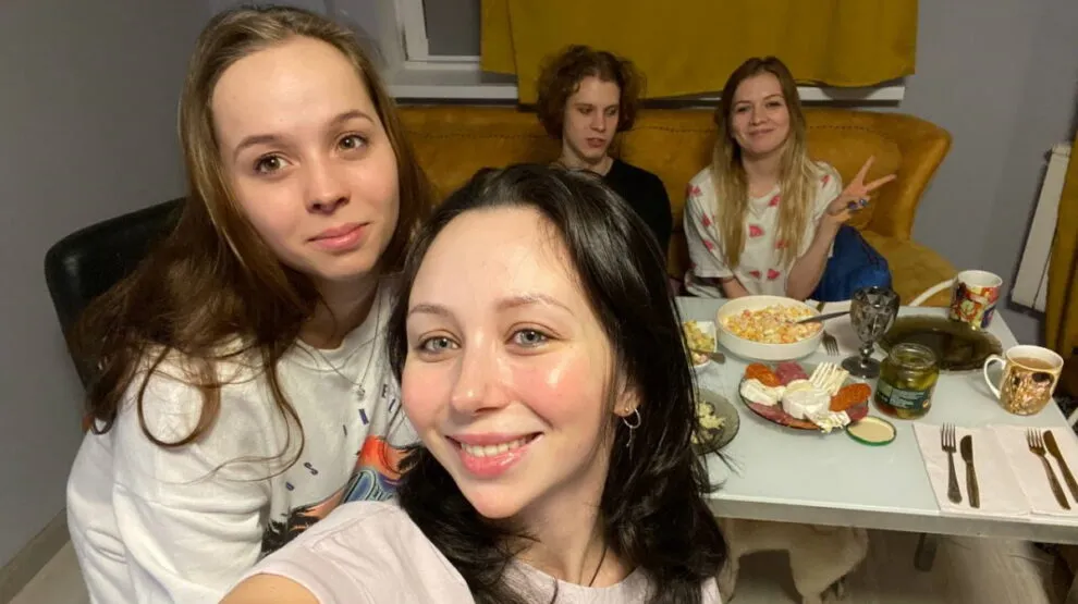 Елизавета Туктамышева с подругами