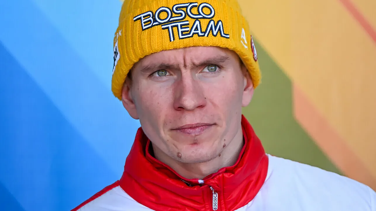 Александр Большунов