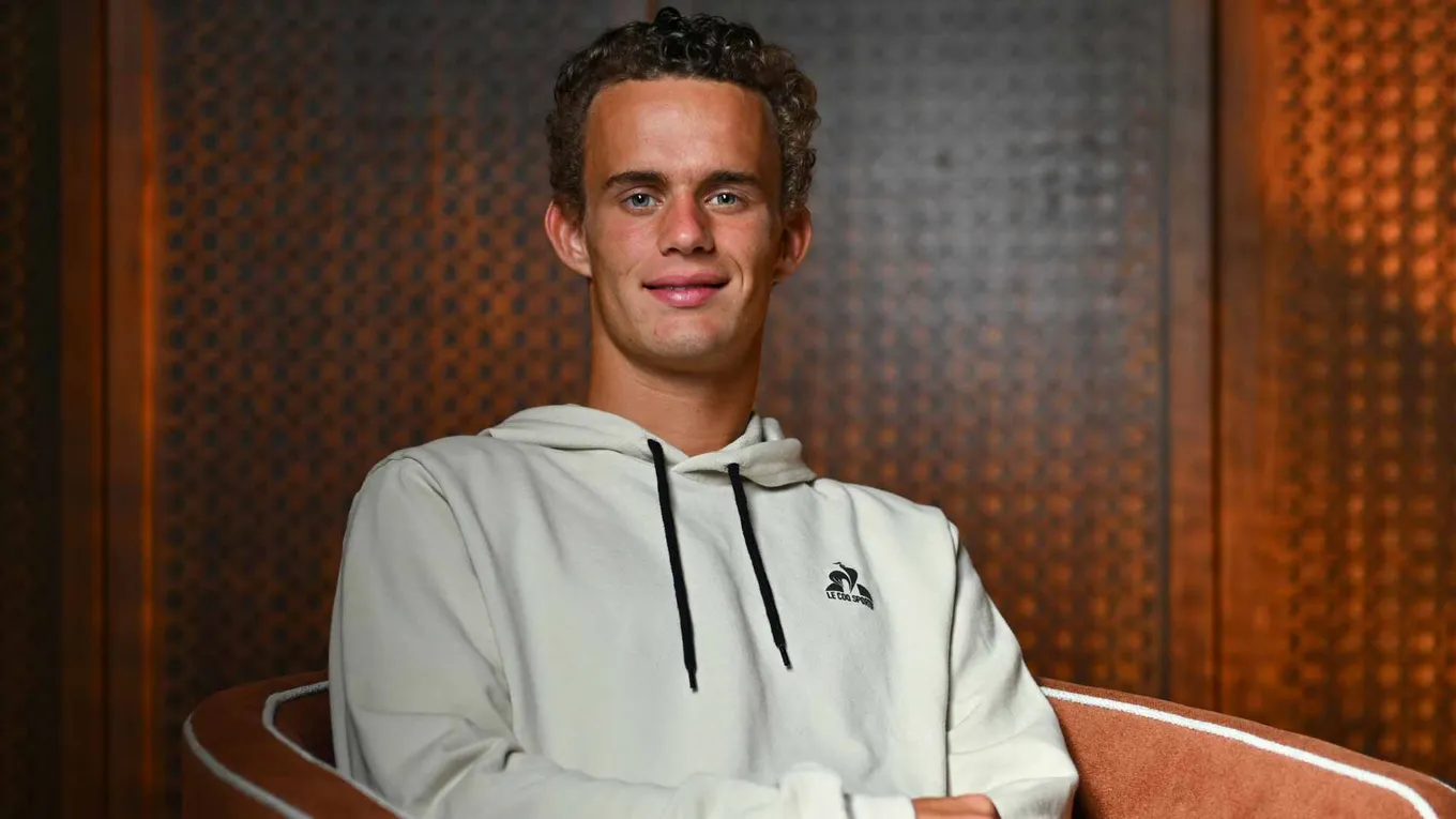 Ван Аш – Гастон прогноз и ставки на матч ATP Эшторил 25 июля 2026 года