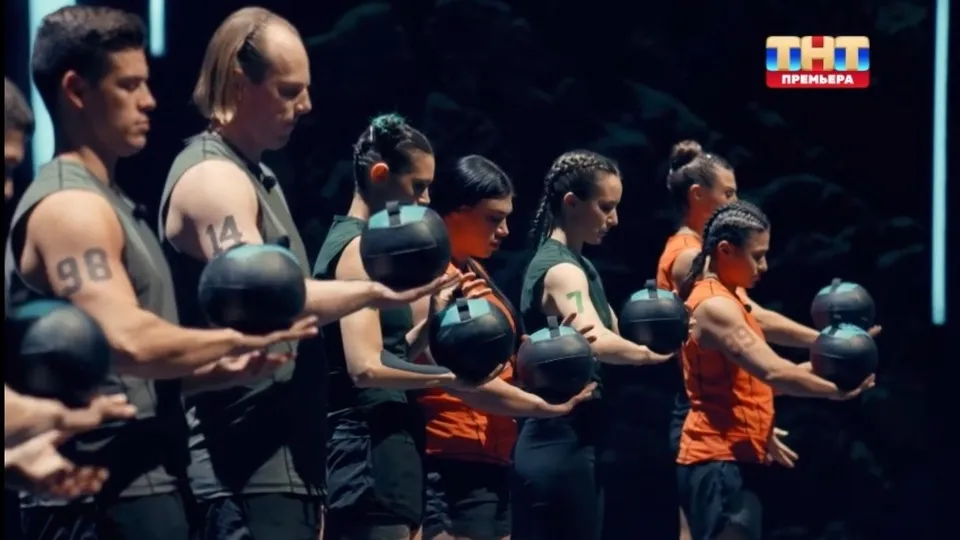 Кадры из шоу «Титаны»