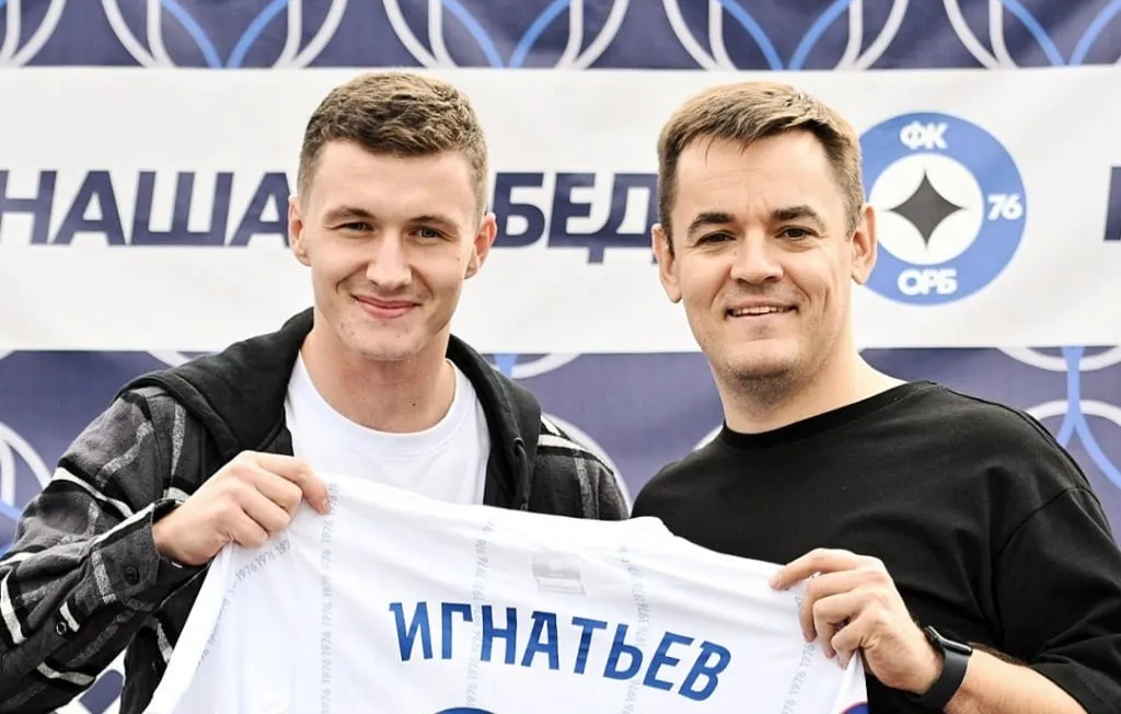 Иван Игнатьев и Кирилл Волженкин. Фото: ФК «Оренбург»