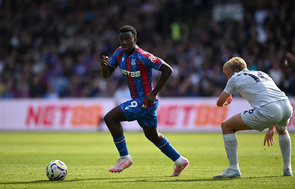 Кристал Пэлас – Лидс Юнайтед прогноз на матч АПЛ 15 марта 2026 года с коэффициентом 2,99