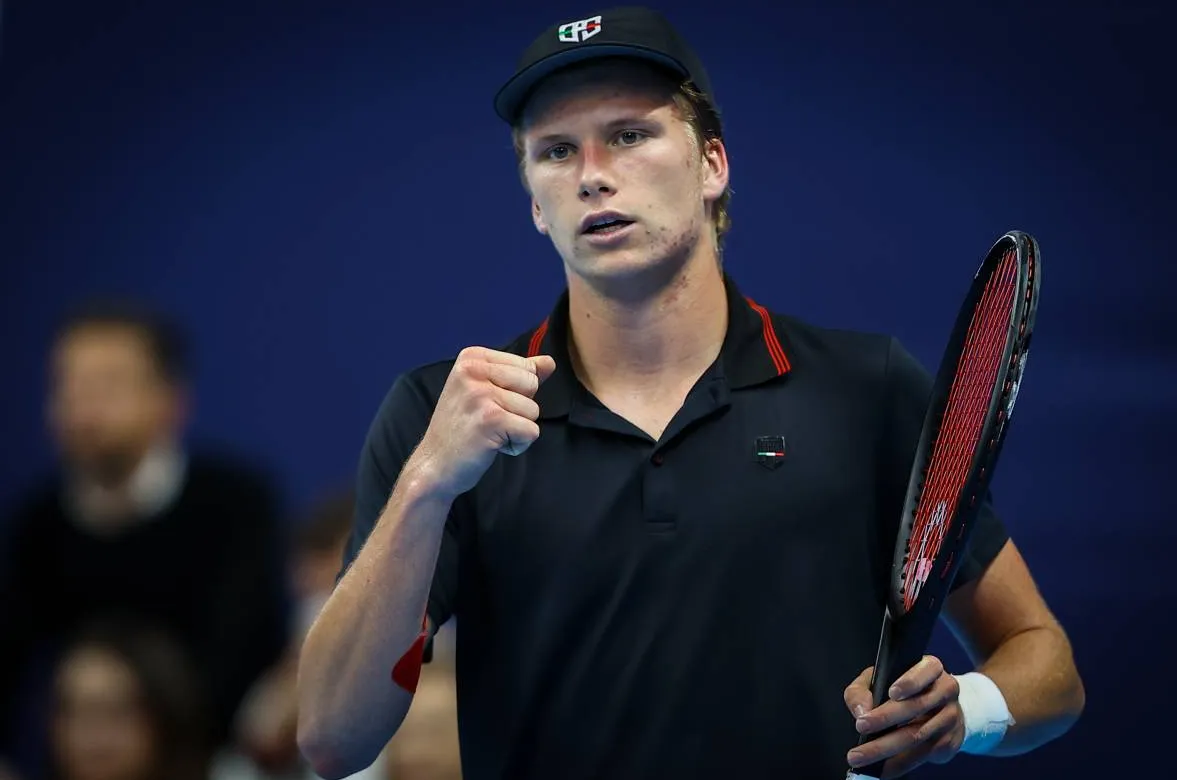 Вонг – Бруксби прогноз и ставки на матч ATP Лос-Кабос 31 июля 2026 года