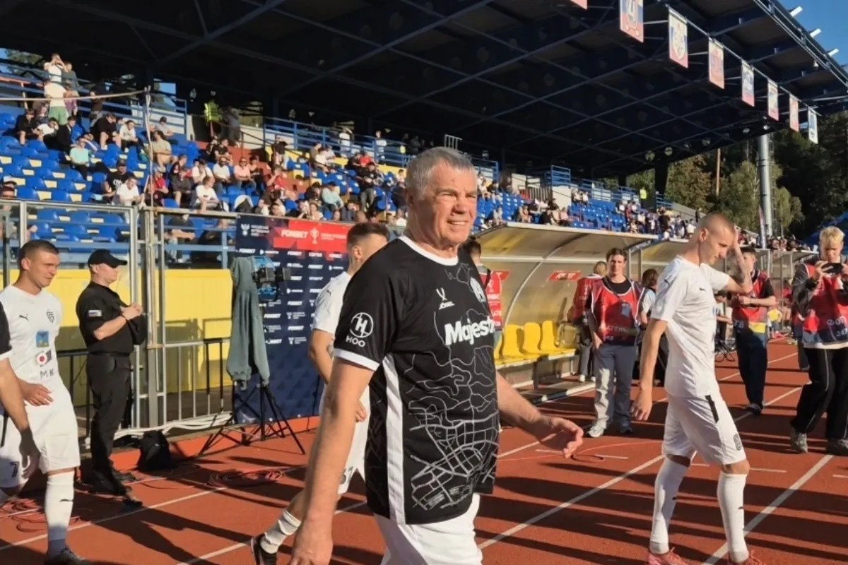 Александр Медведев