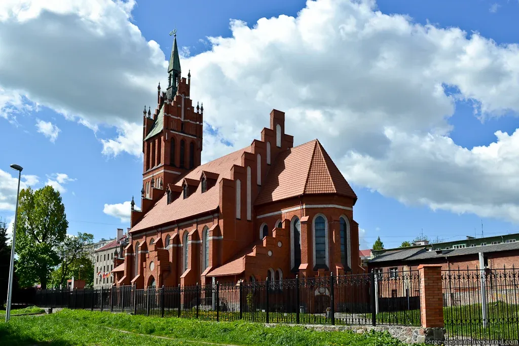 Кирха Святого Семейства