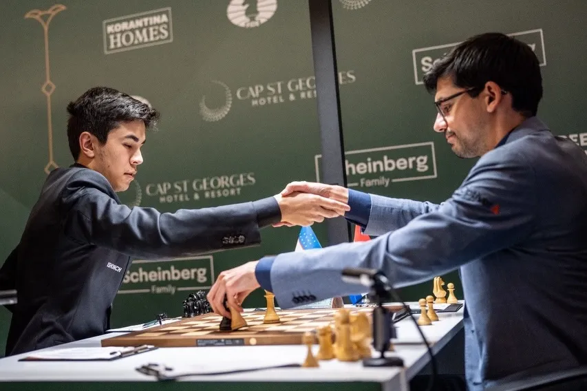Жавохир Синдаров (слева). Фото: FIDE