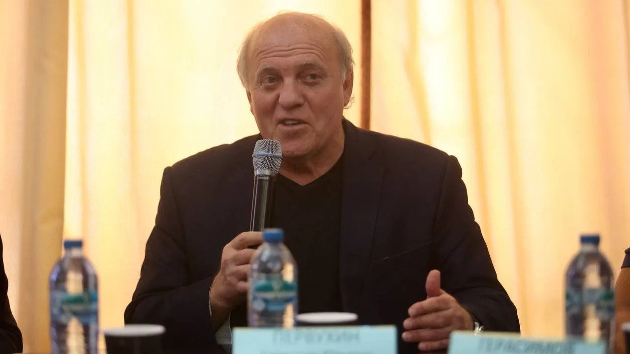 Александр Первухин: газон на стадионе «Петровский» хорошего уровня