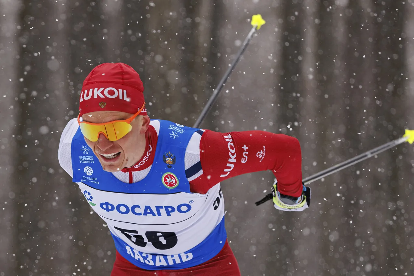 Александр Большунов