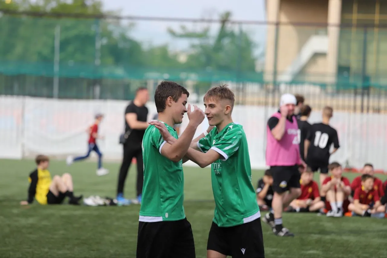 Инклюзивный турнир по мини-футболу Кубок «Абсолют» собрал 17 детских команд