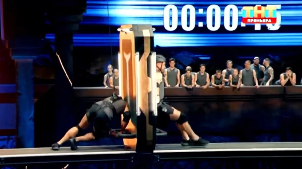 Кадры из шоу «Титаны»