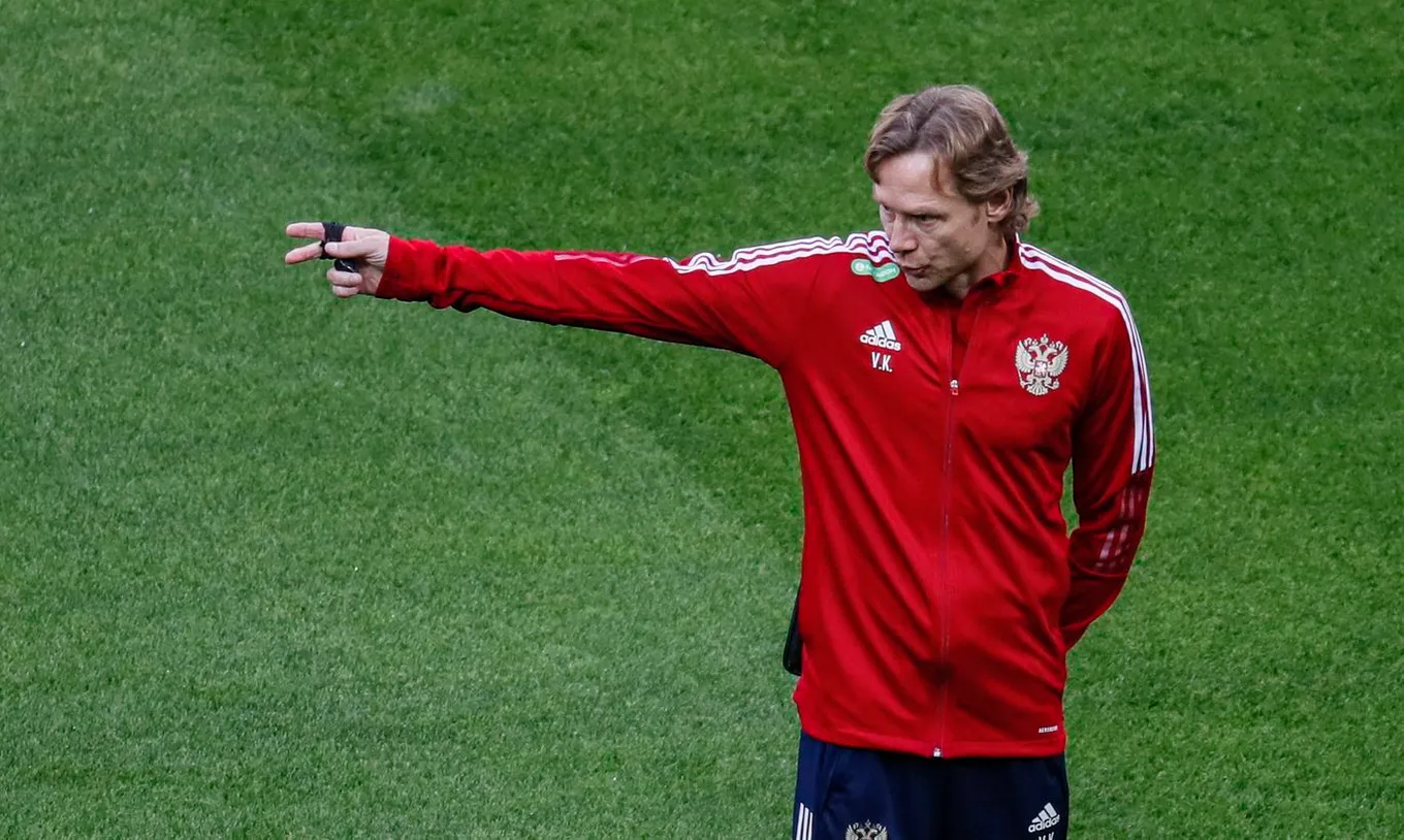 Валерий Карпин