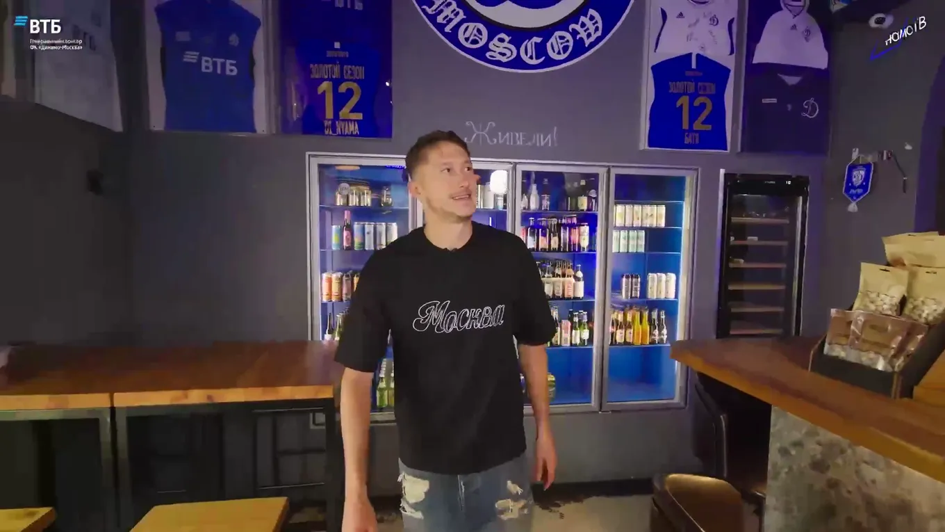 Кадр из видеопредставления Антона Миранчука
