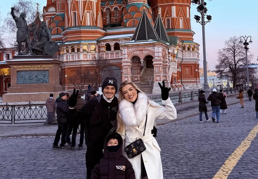 Келлвен с семьей в Москве. Фото: соцсети футболиста