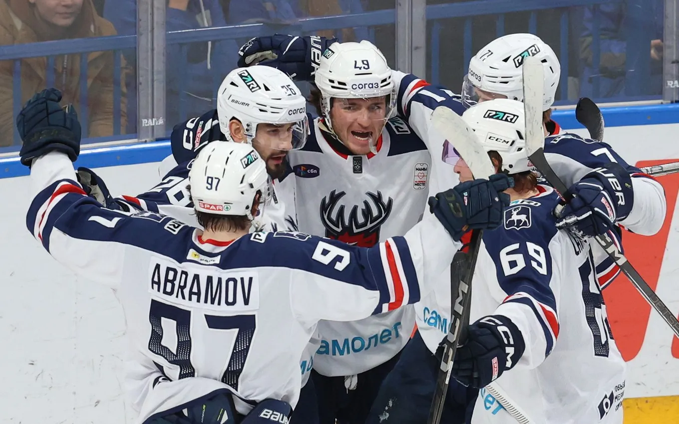 Лада – Торпедо прогноз и ставки на матч КХЛ 16 января 2025 года, коэффициенты на игру