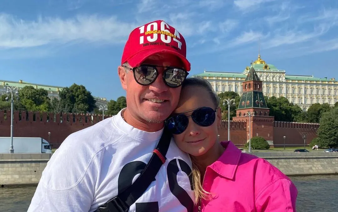 Роман Костомаров и Оксана Домнина