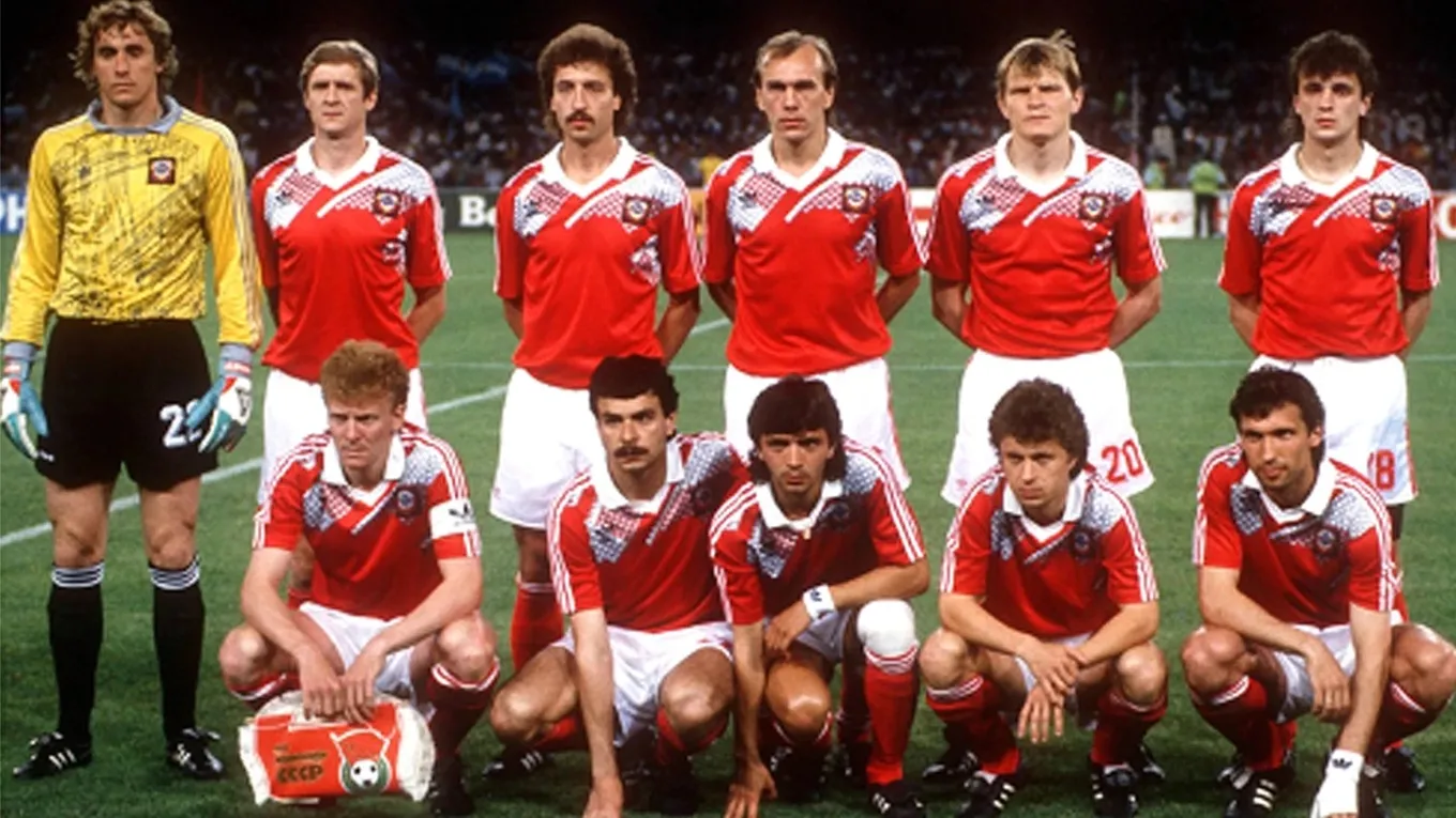Сборная СССР на ЧМ-1990