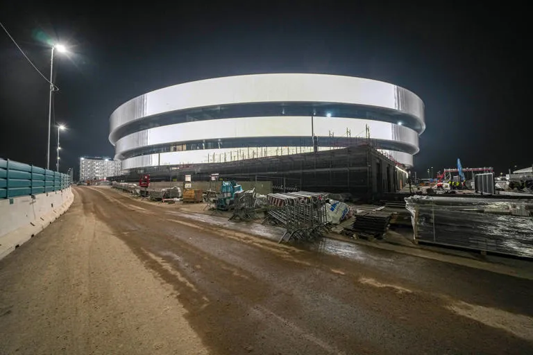 Хоккейная арена в Милане