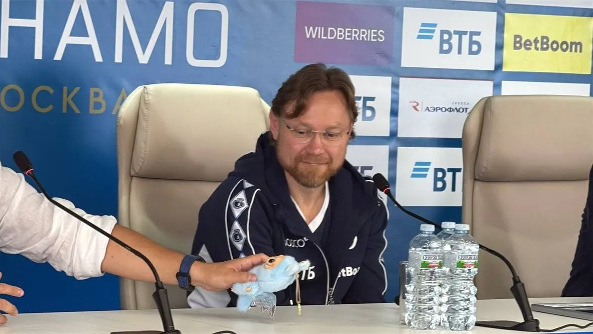 Валерий Карпин