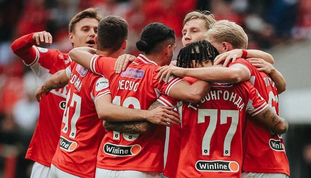 «Спартак» обыграл «Локомотив» со счетом 3:2