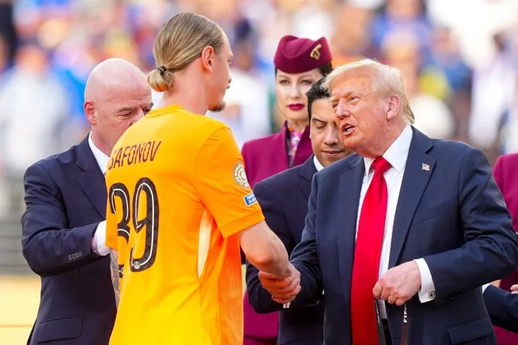 Матвей Сафонов и Дональд Трамп