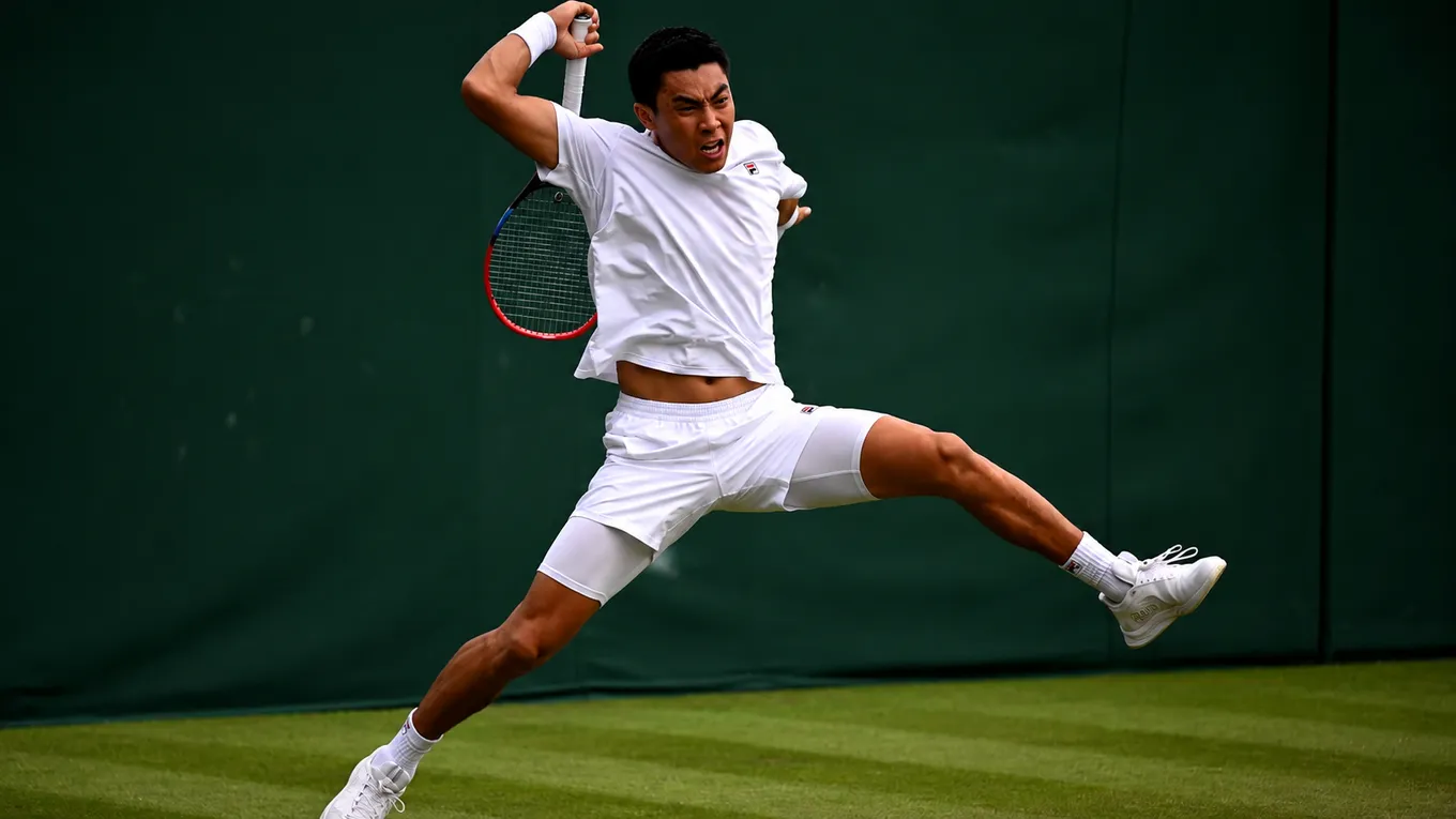 Накашима – Бусе прогноз и ставки на матч ATP Лондон 17 июня 2026 года