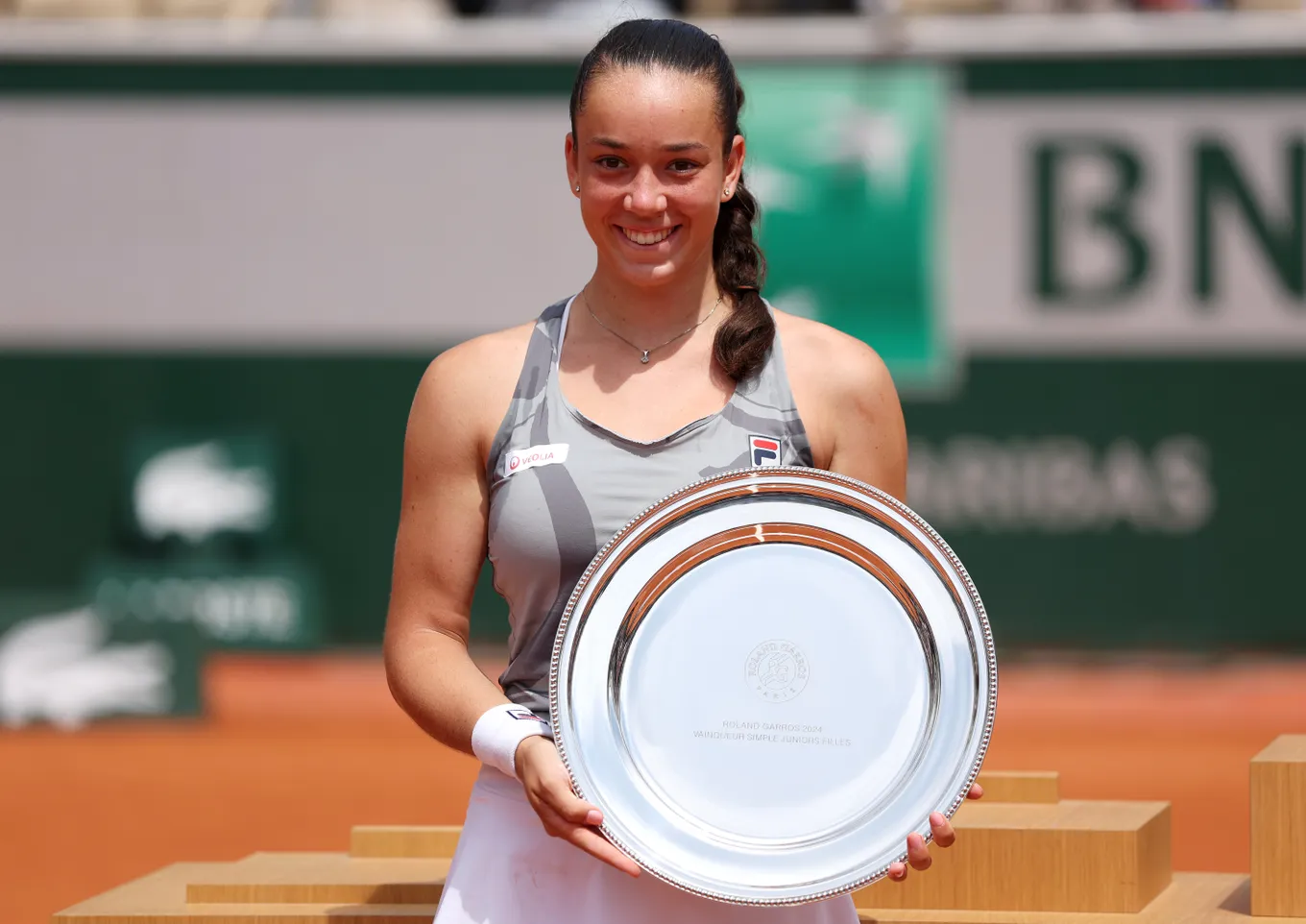 Валентова – Корнеева прогноз и ставки на матч WTA Афины 17 июля 2026 года