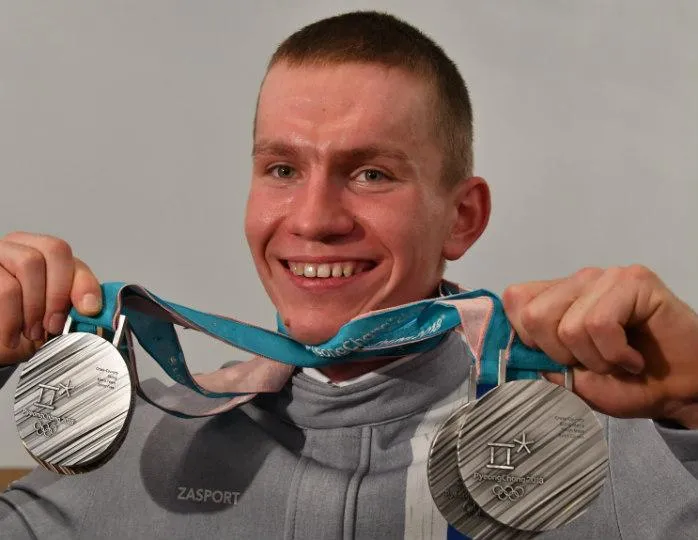 Александр Большунов
