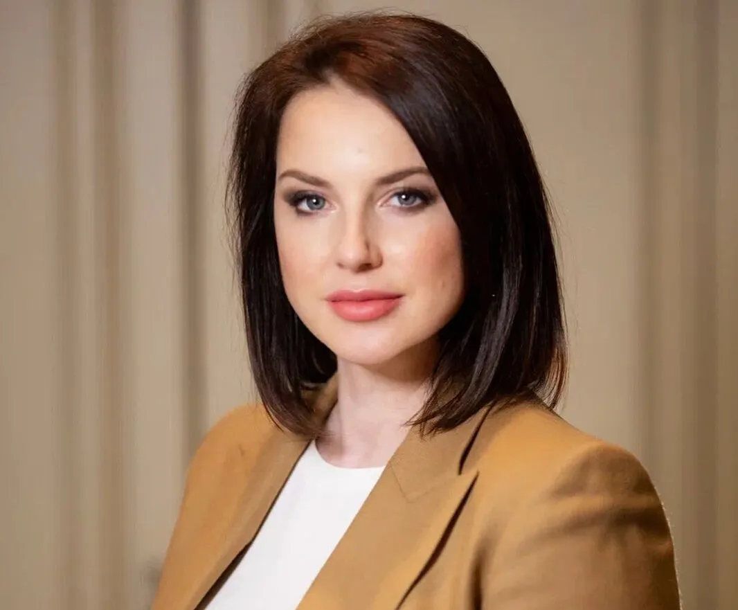 Ирина Слуцкая