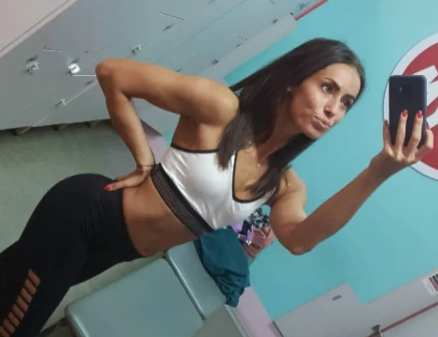 Яна Асланова