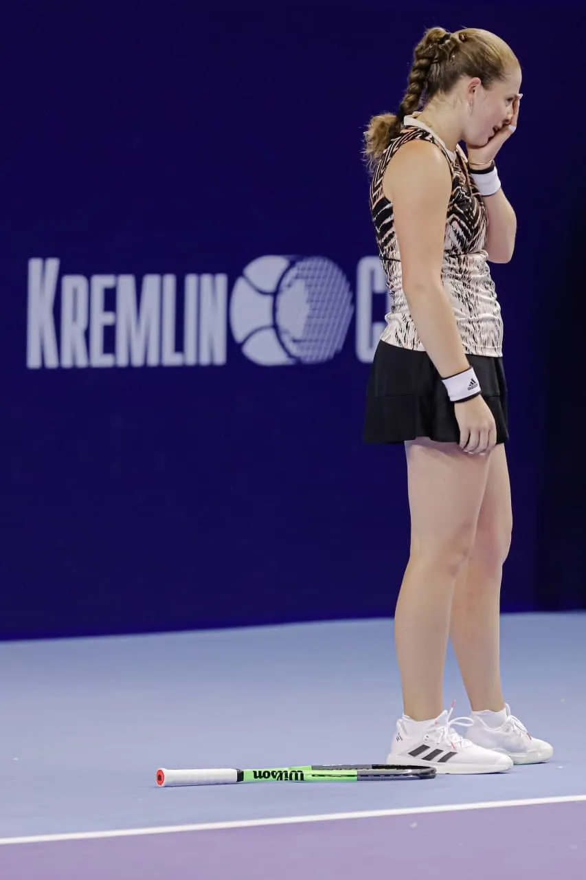 Елена Остапенко