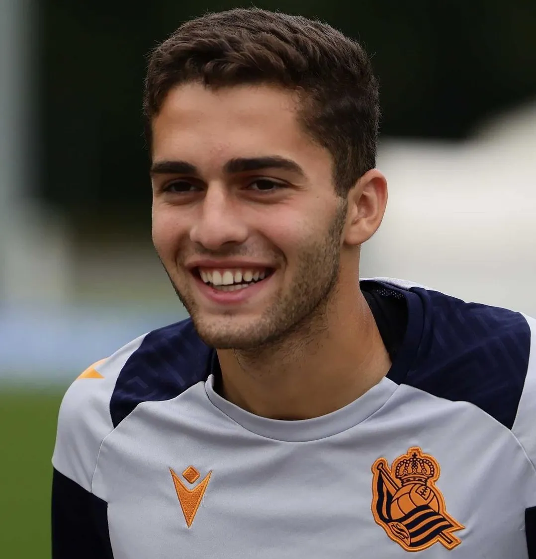 Арсен Захарян в дебютном матче за «Реал Сосьедад». Фото: @realsociedad