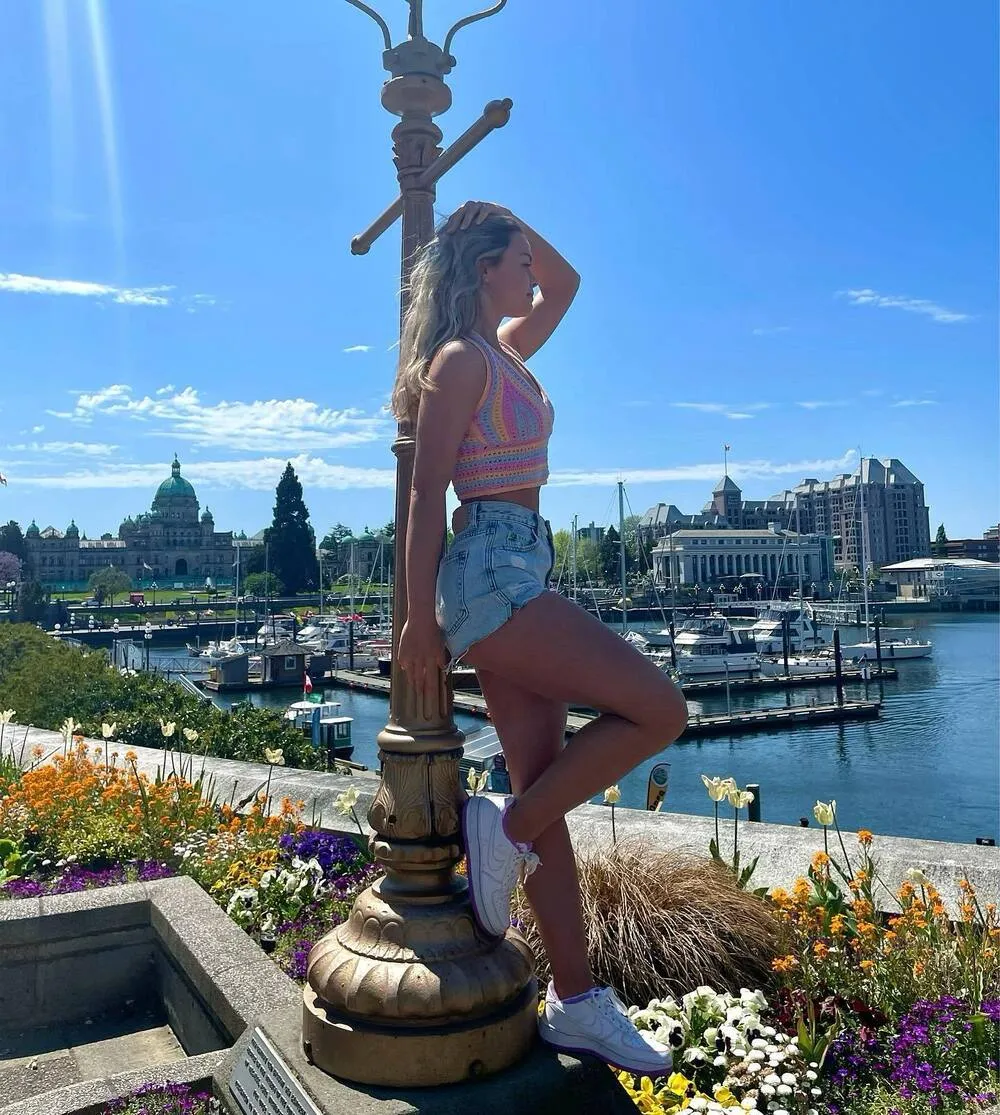 Луна Хендрикс