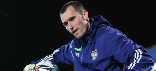 Голкипер Лантратов не поедет на матч с Хорватией в Сплите