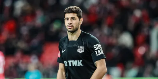«Оренбург» арендовал Гогличидзе у «Урала»